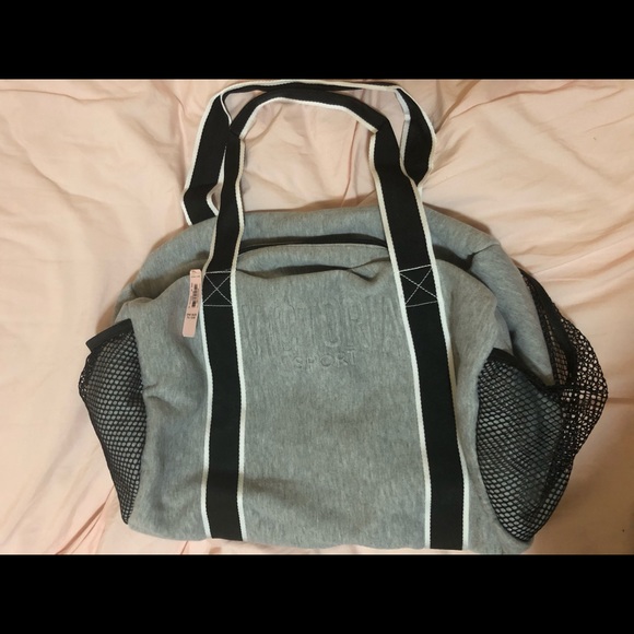 Victoria’s Secret Sport Duffle Bag - Picture 4 of 6